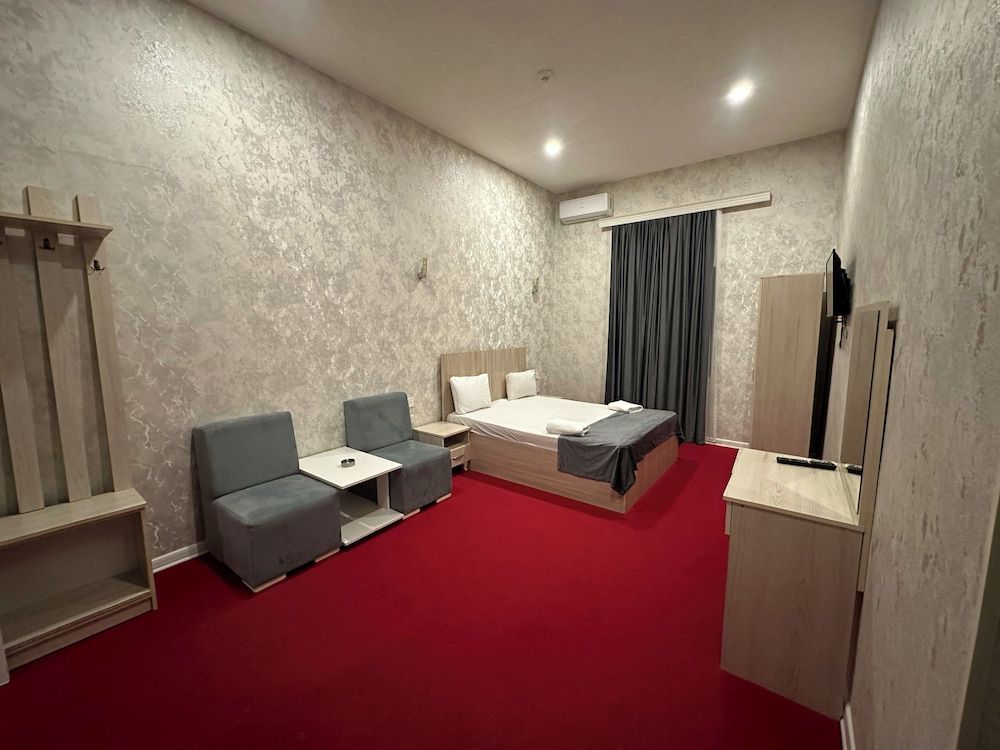 Perron Hotel Superior Double or Twin Room 31