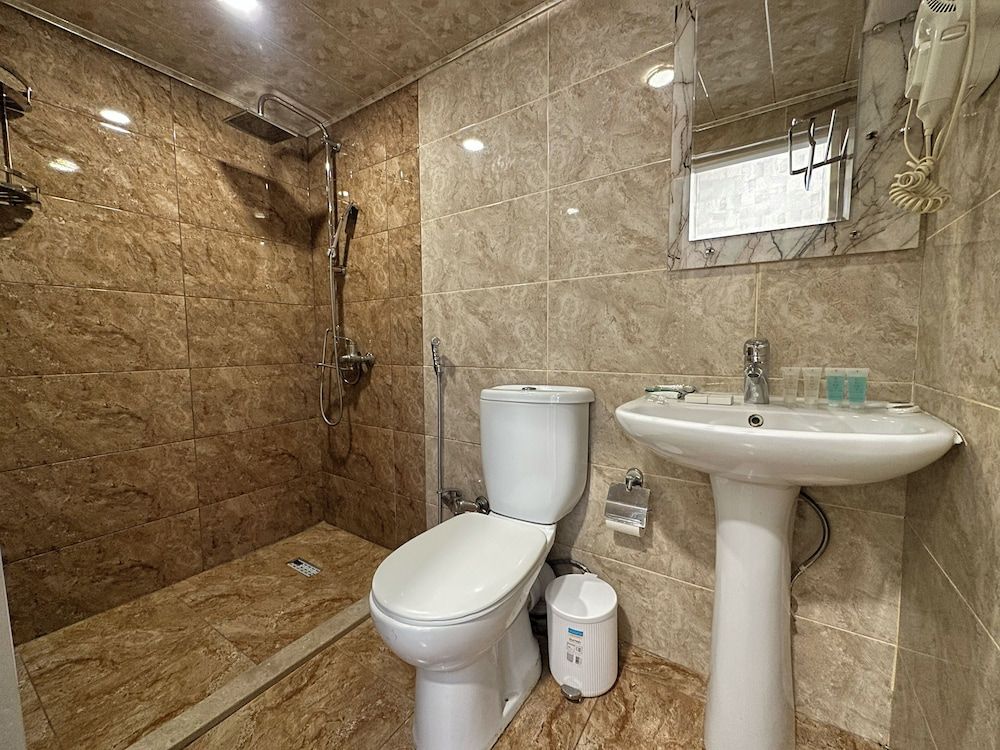 Perron Hotel Superior Double or Twin Room 22