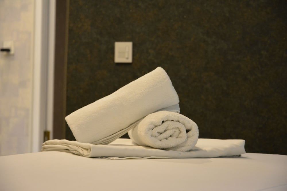 Perron Hotel Superior Double or Twin Room 35