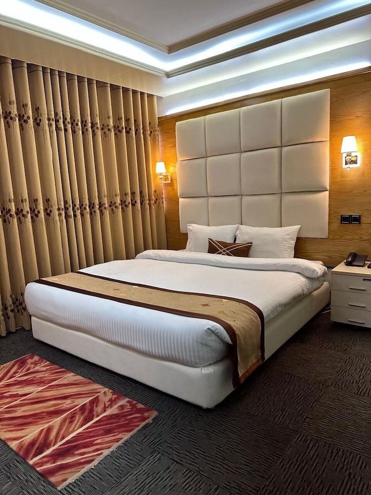 Superior Suite
