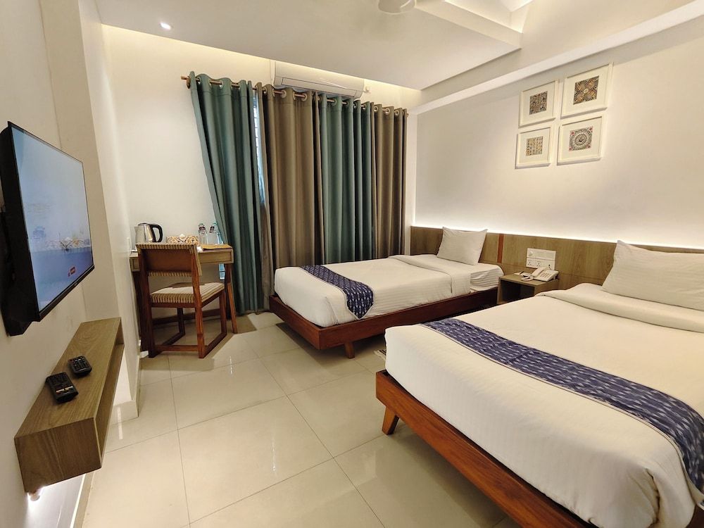 Hotel Nandini Deluxe Twin Room 2