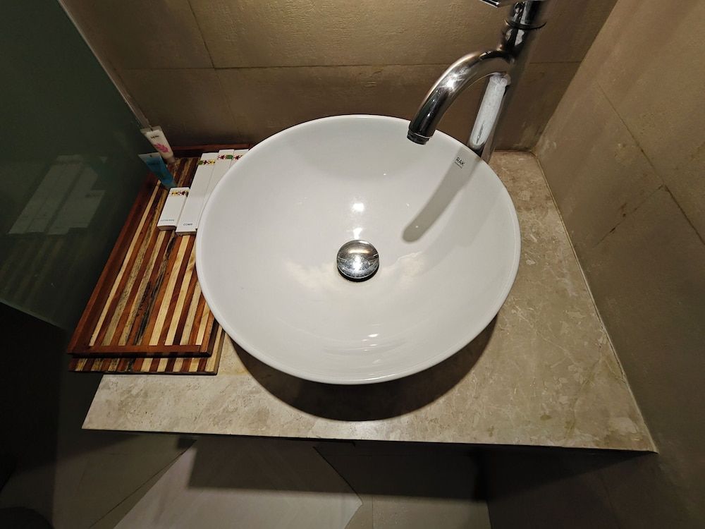 Hotel Nandini Deluxe Twin Room 7