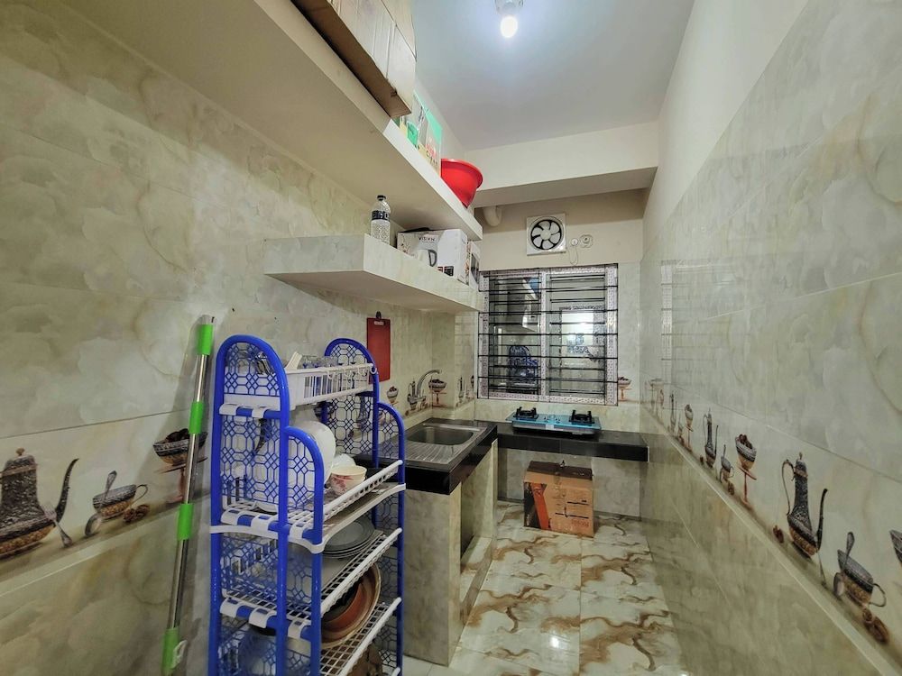 Lovely two bed Flats, by Dhaka Shahjalal Airport Apartment 5