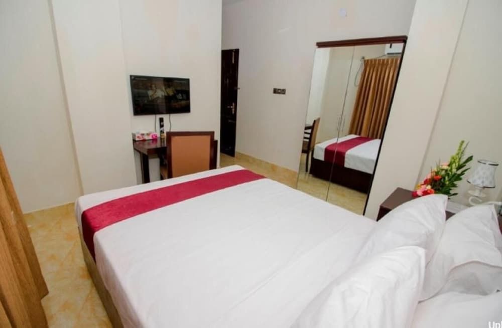 Gulshan Lake View Deluxe Double Room, Lake View