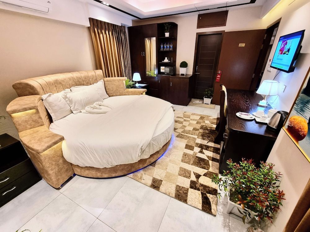 Premium Suite