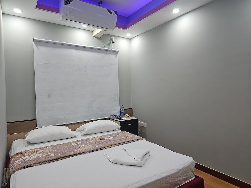 Deluxe Double Room, City View
