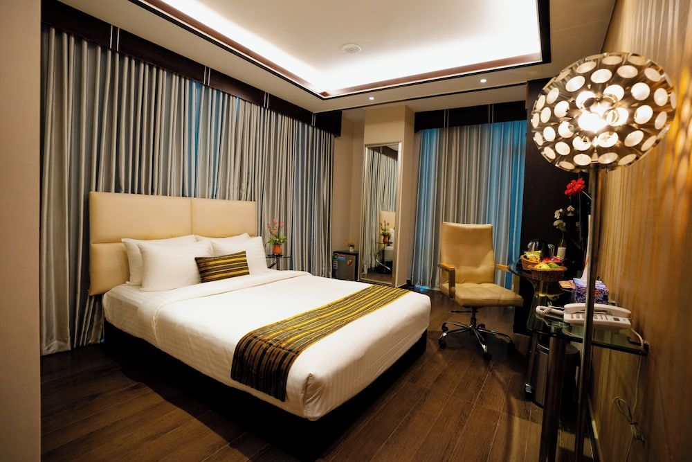 Deluxe Double Room, City View