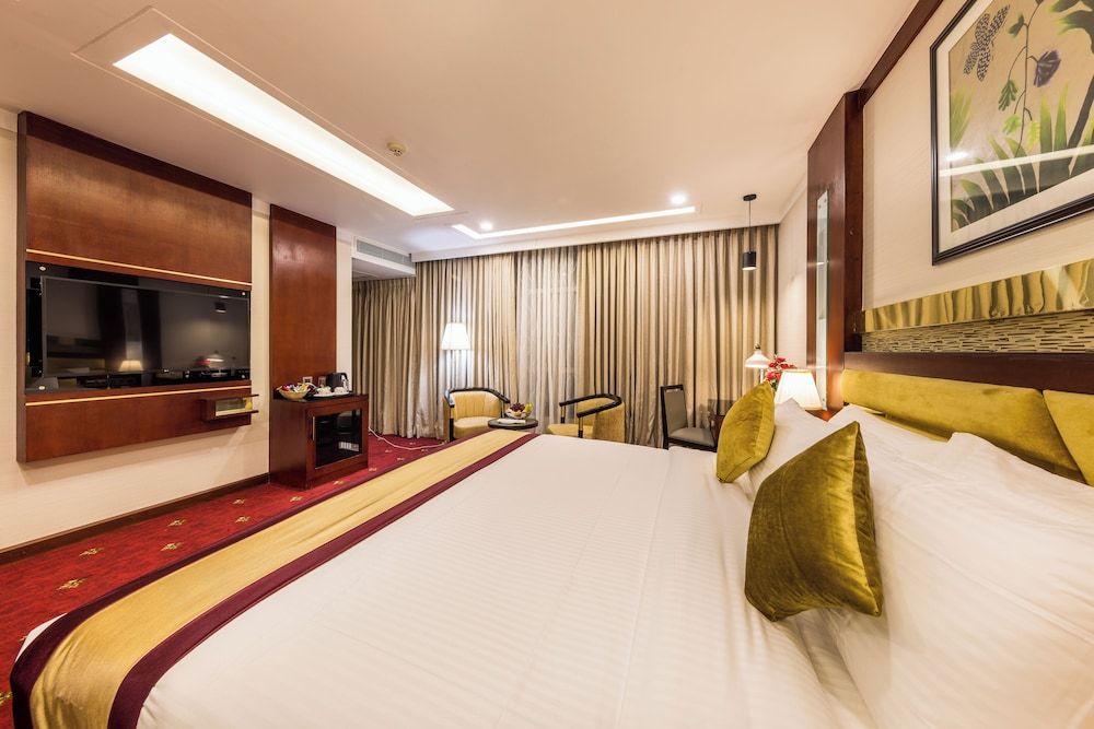 Superior Double Room, City View
