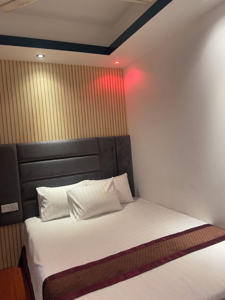 Rezala Restaurant Catering & Residence