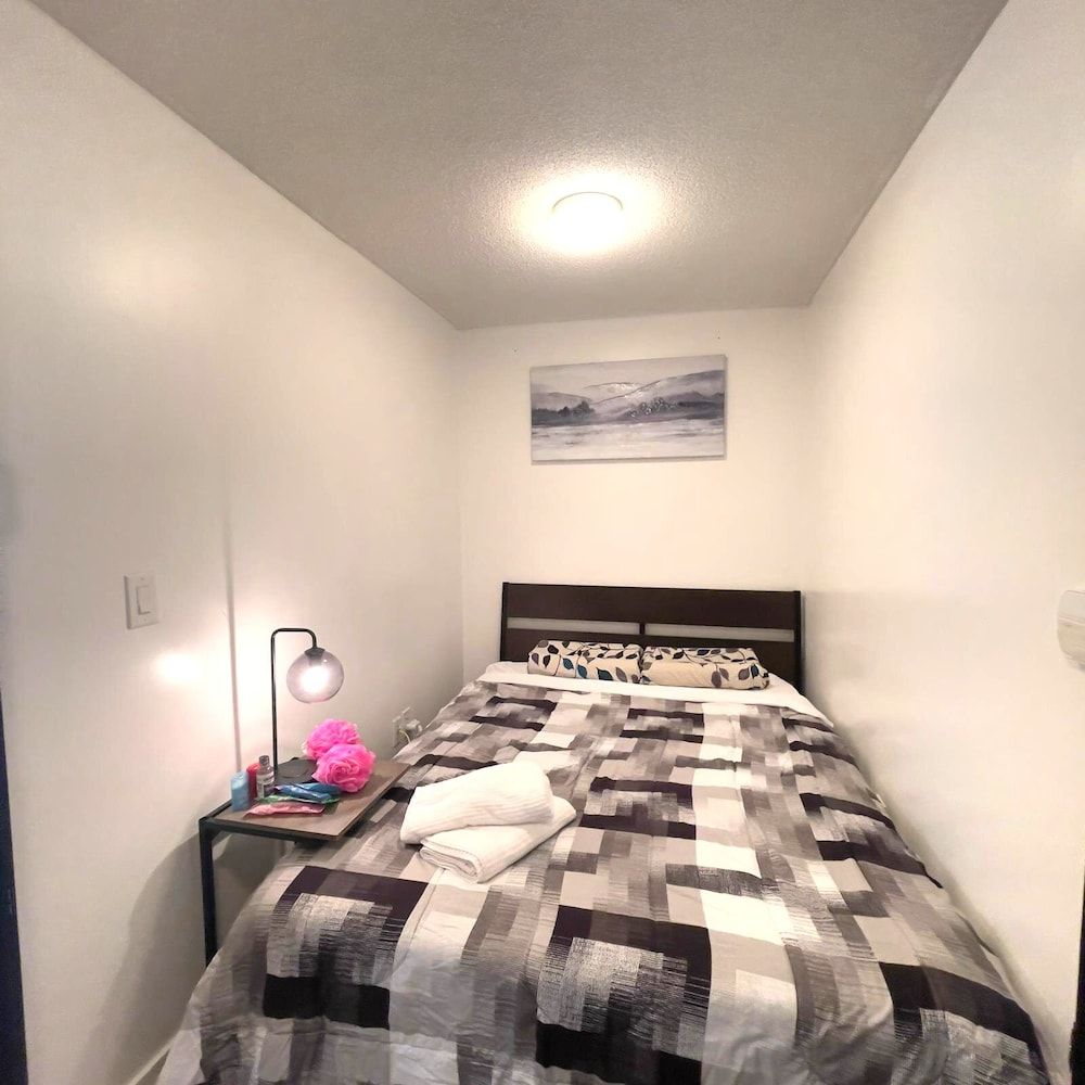 Lakeview Luxury Suites