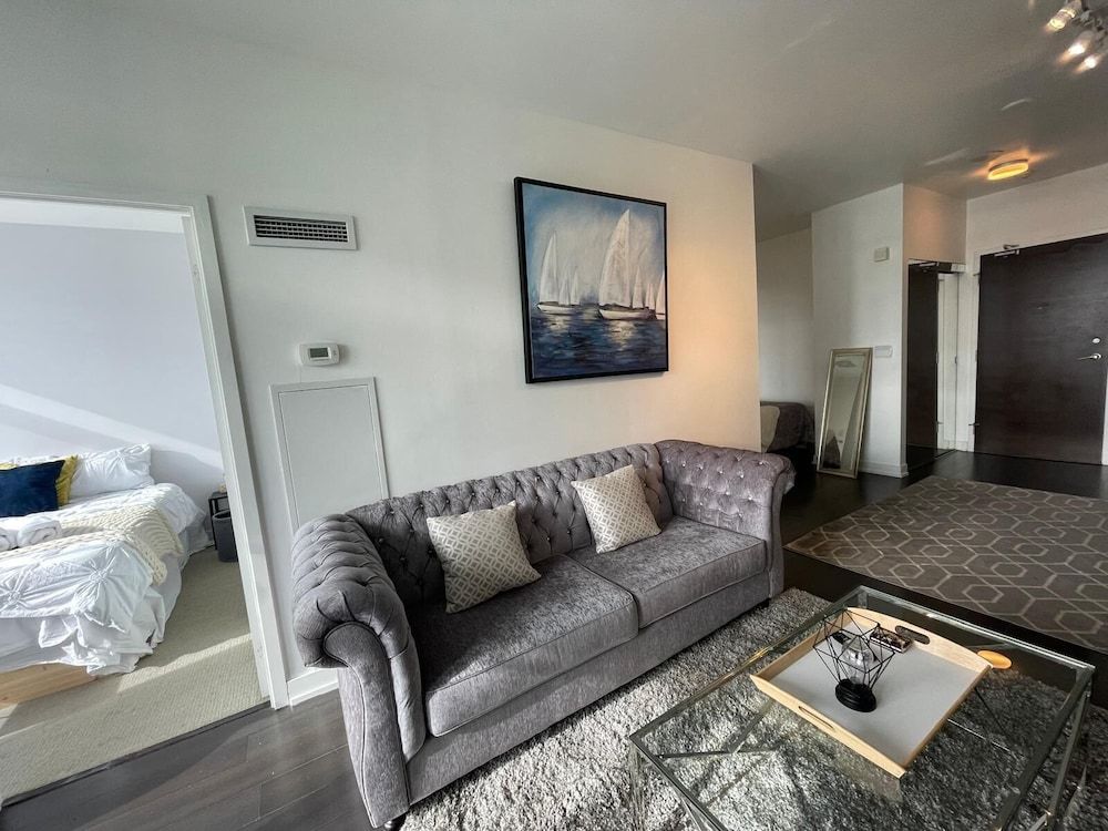 Lakeview Luxury Suites