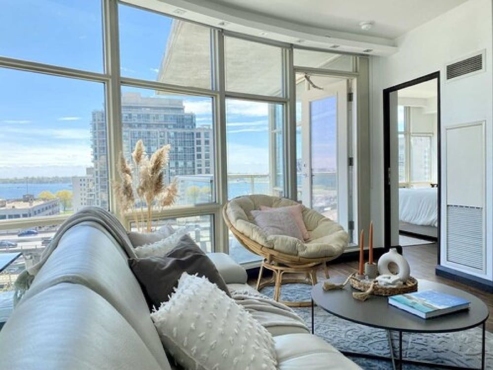 Waterfront Haven Apartments Deluxe Apartment 13