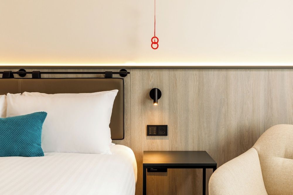 Deluxe Accessible Room