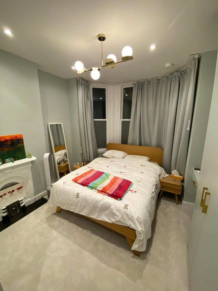 Gorgeous 2BD Flat - 5 Mins to Clapham Junction!