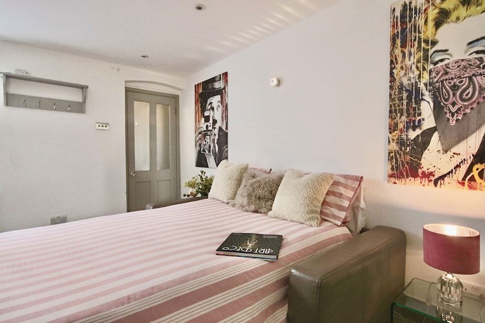 Deluxe Studio, Garden View, Garden Area