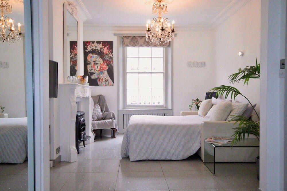 Luxury Studio