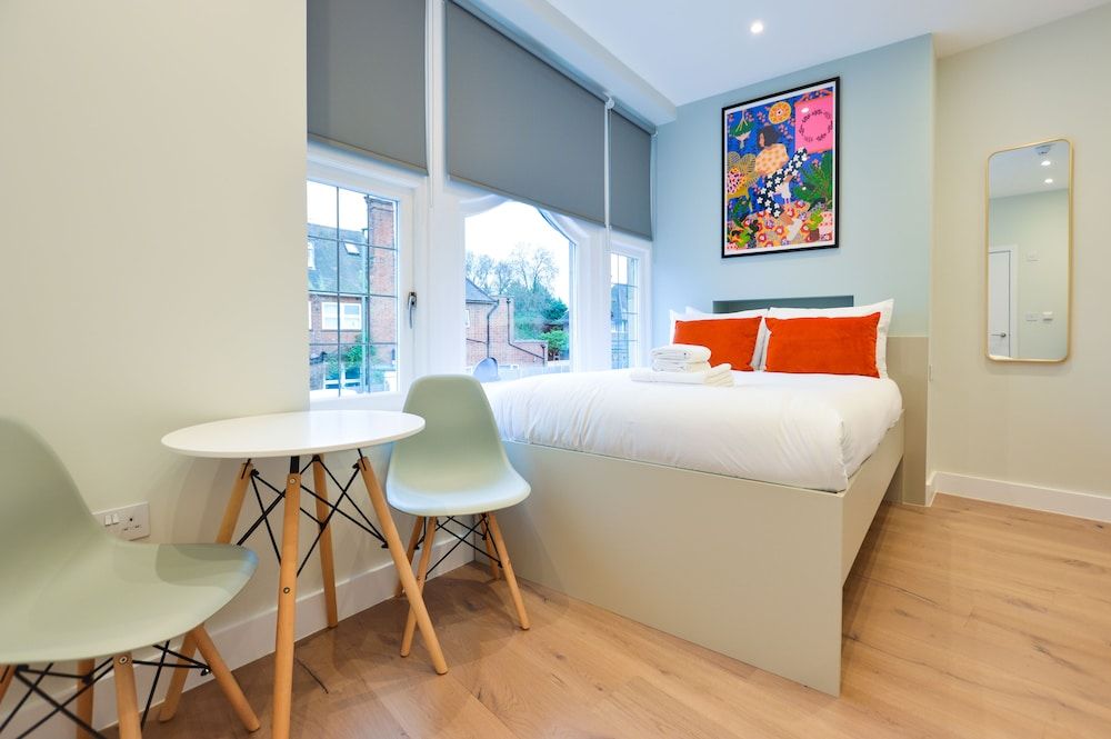 Golders Green Serviced Apartments by Concept Apartments Small Studio Apartment 4