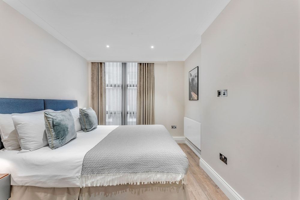 One Bedroom Apartment