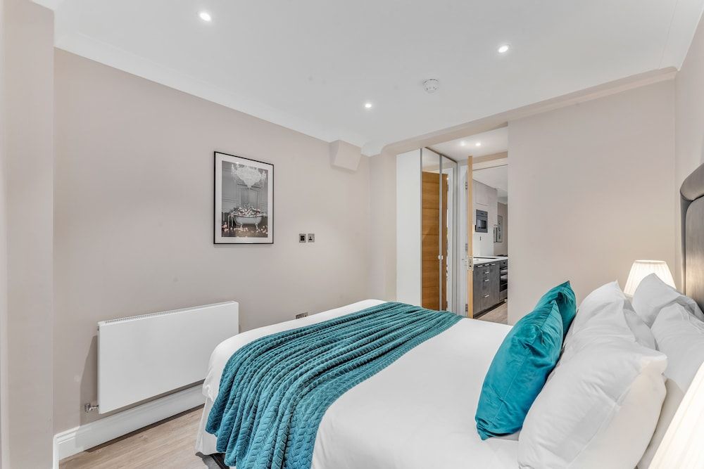 One Bedroom Apartment