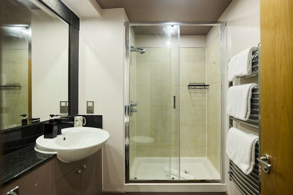 Apartment (2 Bedrooms)