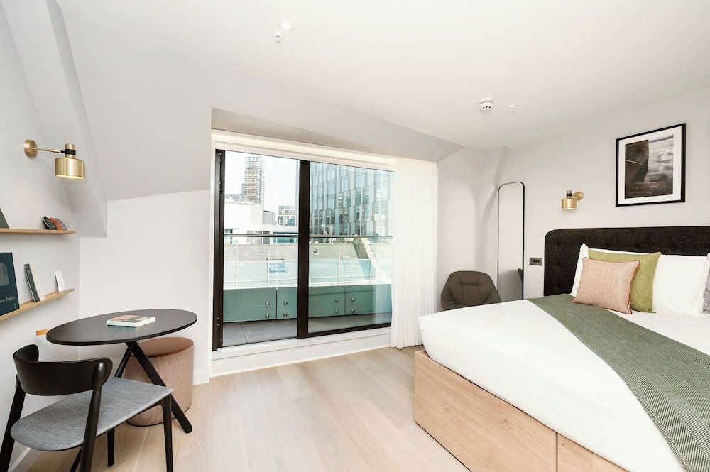 Superior Studio, Balcony