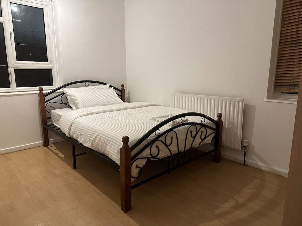 Comfort Single Room, City View