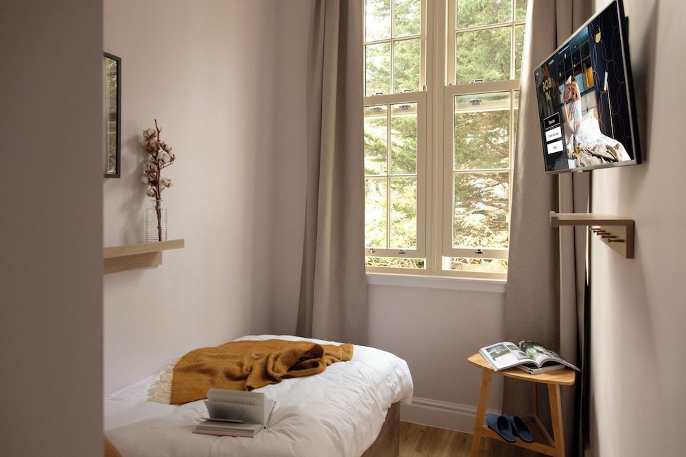 Bob W London Olympia