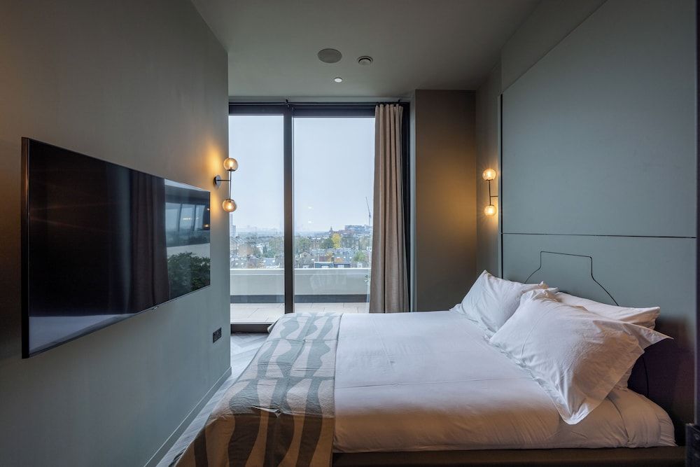 Deluxe Penthouse Apartment