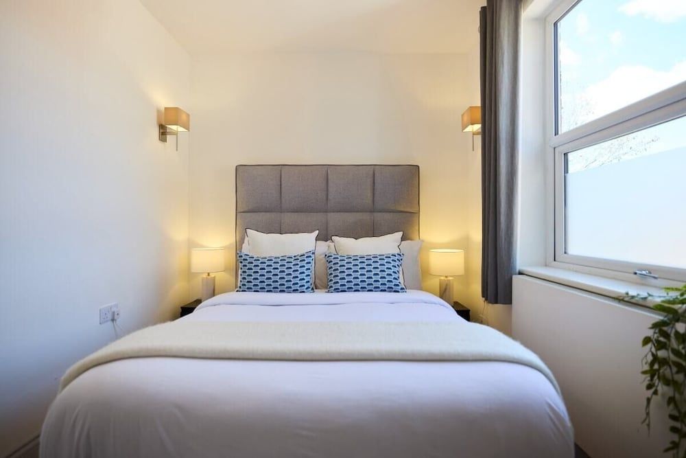 Apartment (3 Bedrooms)