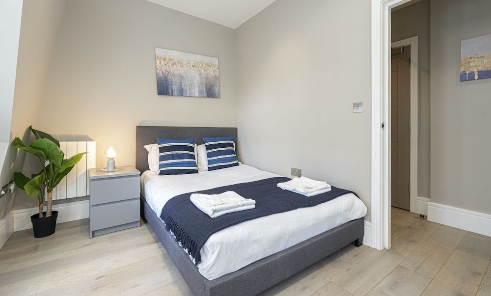 Comfort Apartment, Private Bathroom, City View
