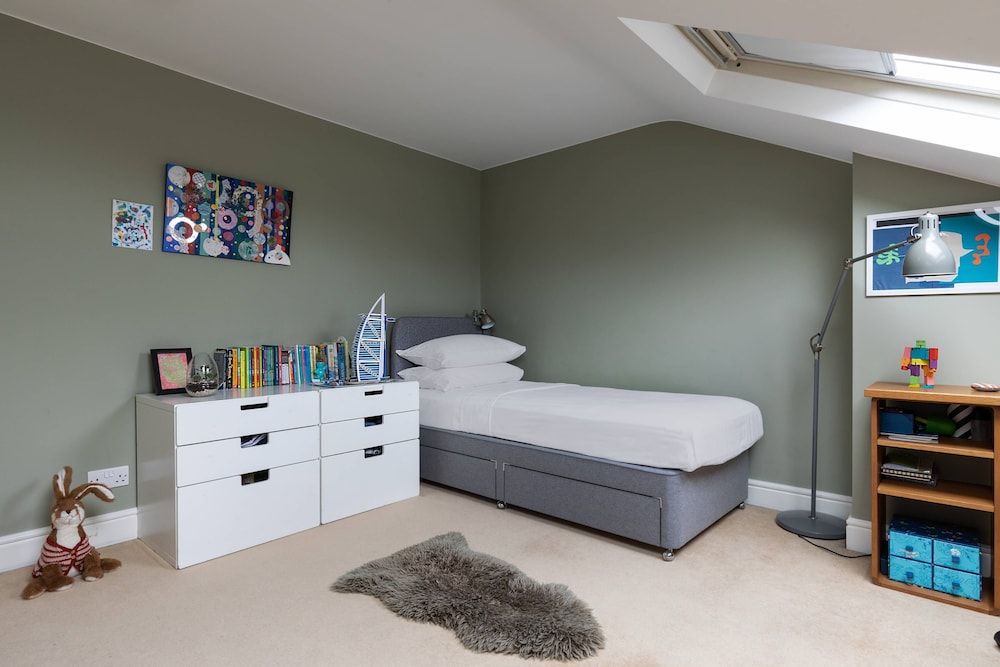 Poplar Grove II by Onefinestay Apartment (5 Bedrooms) 11