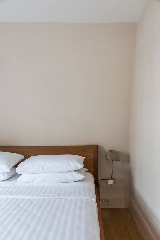 Campden Street VII by Onefinestay Apartment (3 Bedrooms) 9