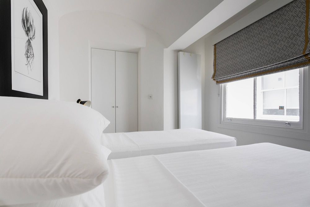 Winchester Street III by Onefinestay Apartment (3 Bedrooms) 12