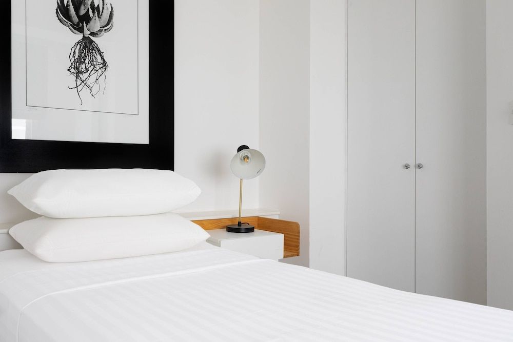 Winchester Street III by Onefinestay Apartment (3 Bedrooms) 7