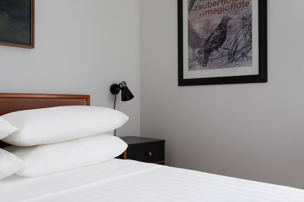 Winchester Street III by Onefinestay Apartment (3 Bedrooms) 6