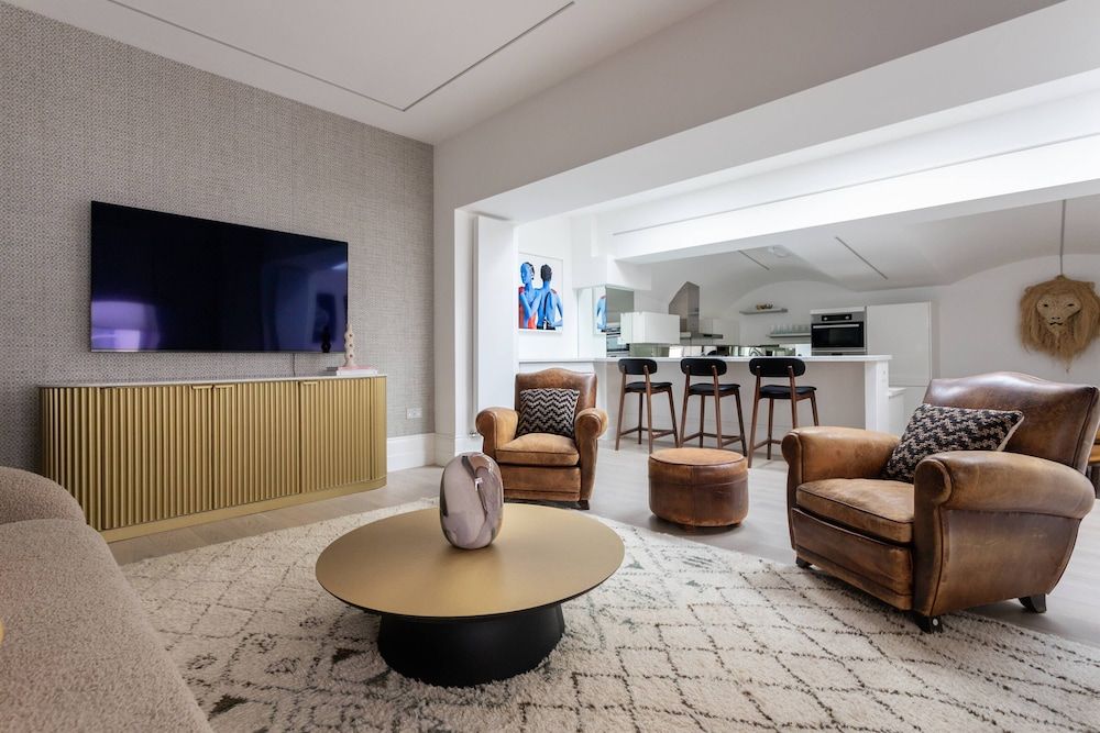 Winchester Street III by Onefinestay Apartment (3 Bedrooms) 25