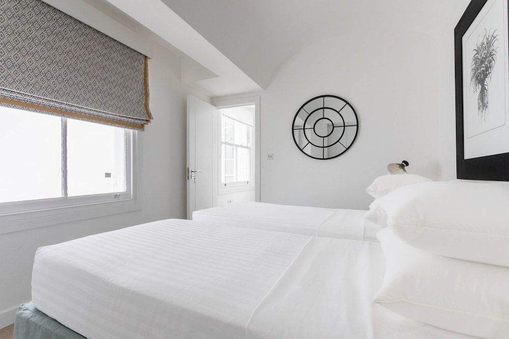 Winchester Street III by Onefinestay Apartment (3 Bedrooms)