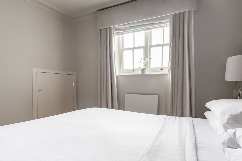 Apartment (3 Bedrooms)