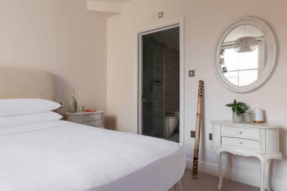 Apartment (2 Bedrooms)