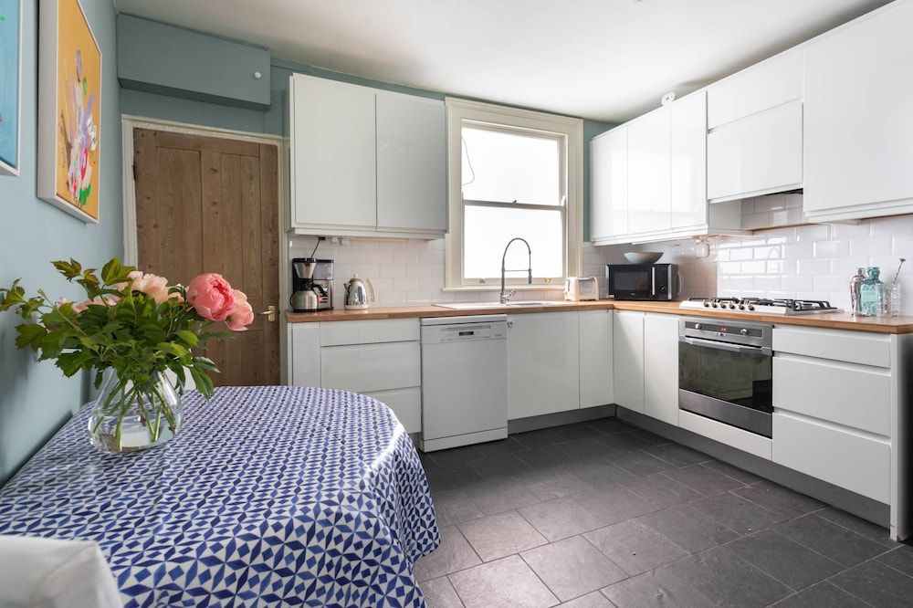 Keystone Crescent by Onefinestay Apartment (2 Bedrooms) 16