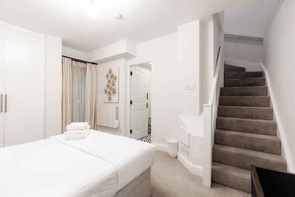 Deluxe Duplex