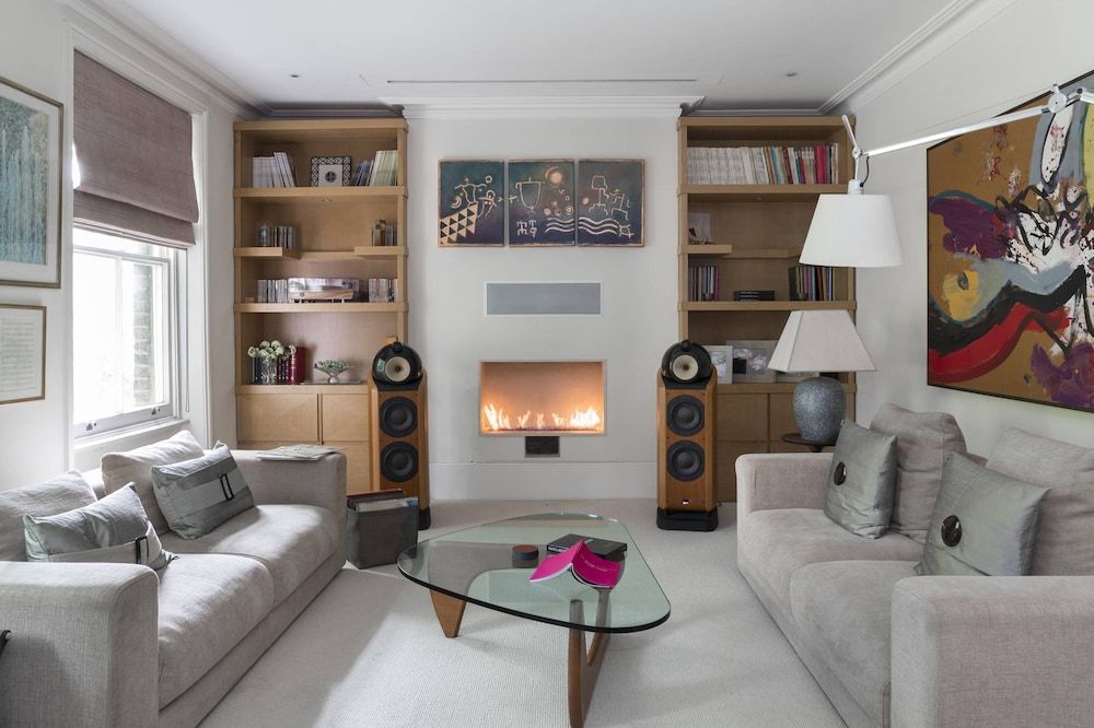 Apartment (4 Bedrooms)