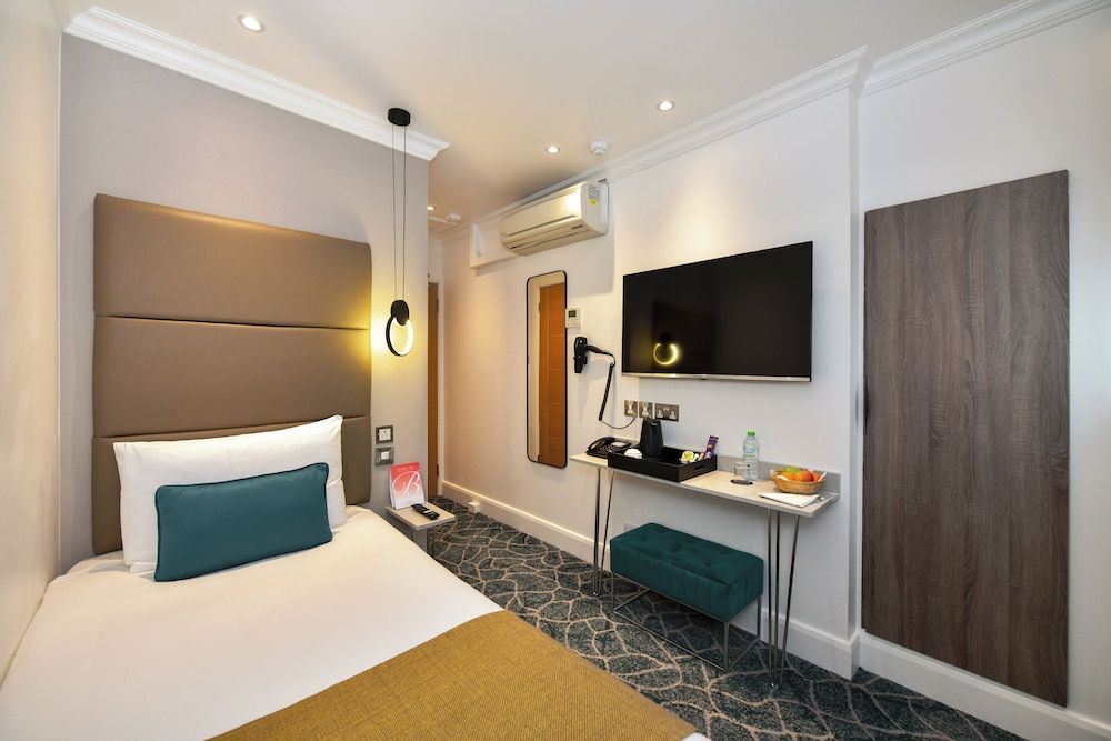 Deluxe Single Room