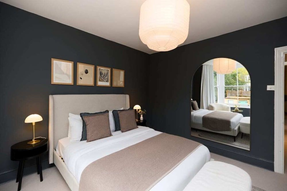 Apartment (2 Bedrooms)