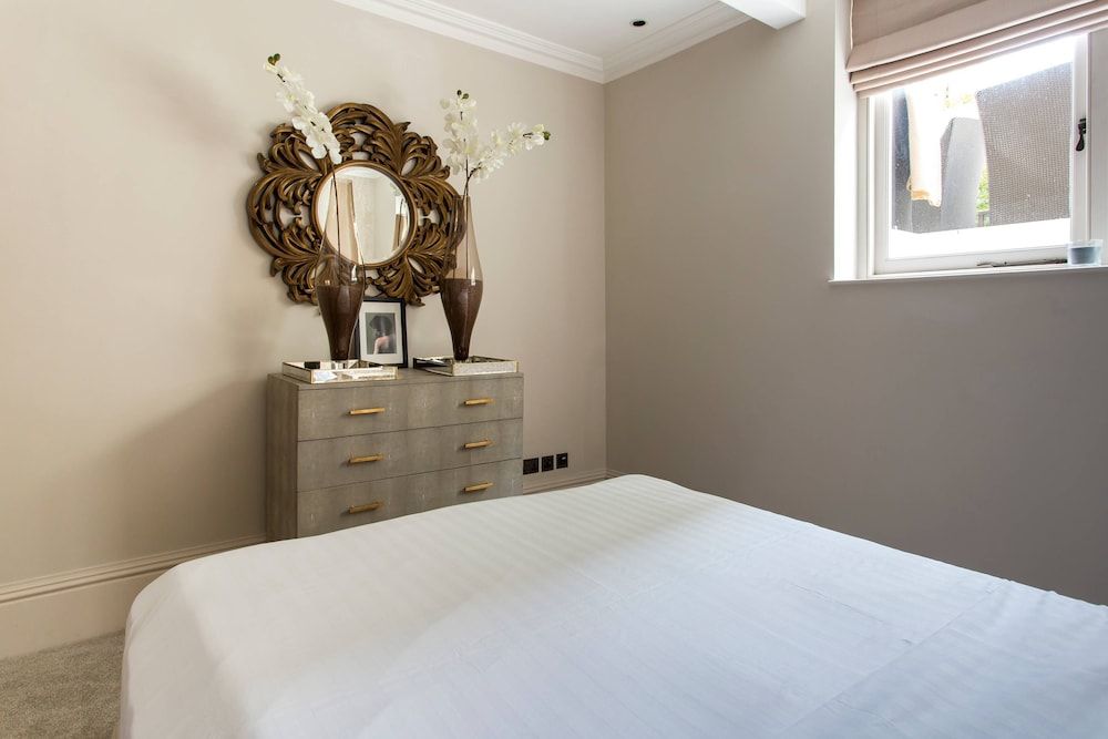 Apartment (3 Bedrooms)