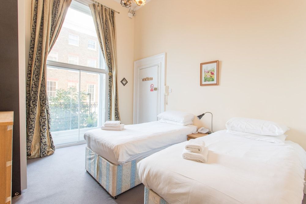 Standard Studio, Ensuite (Twin Upper Floor)