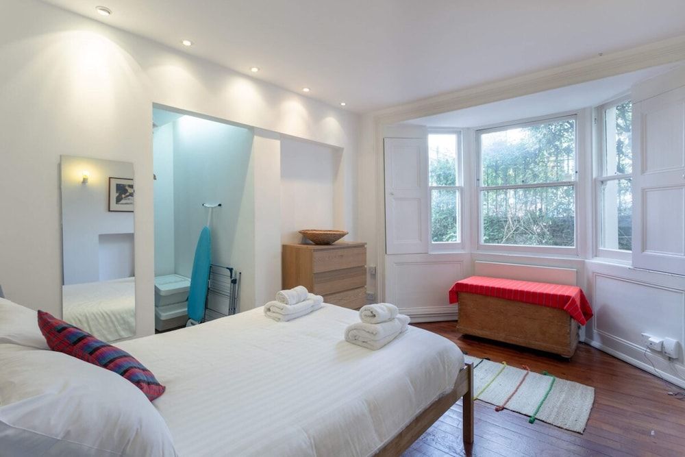 Apartment (1 Bedroom)