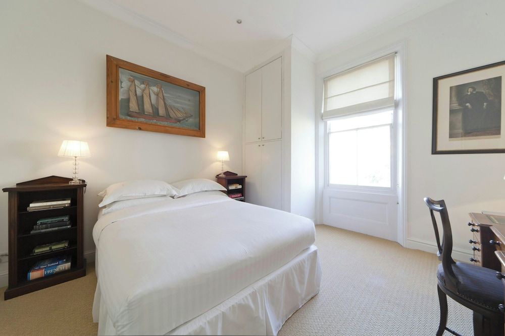 Apartment (2 Bedrooms)