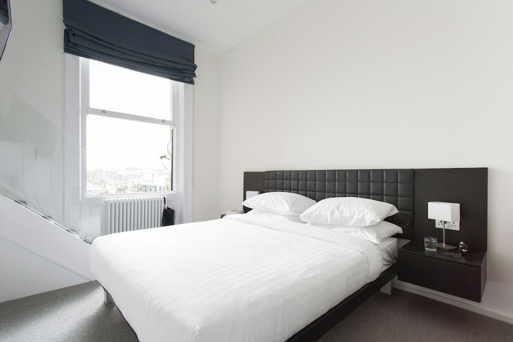 Apartment (2 Bedrooms)