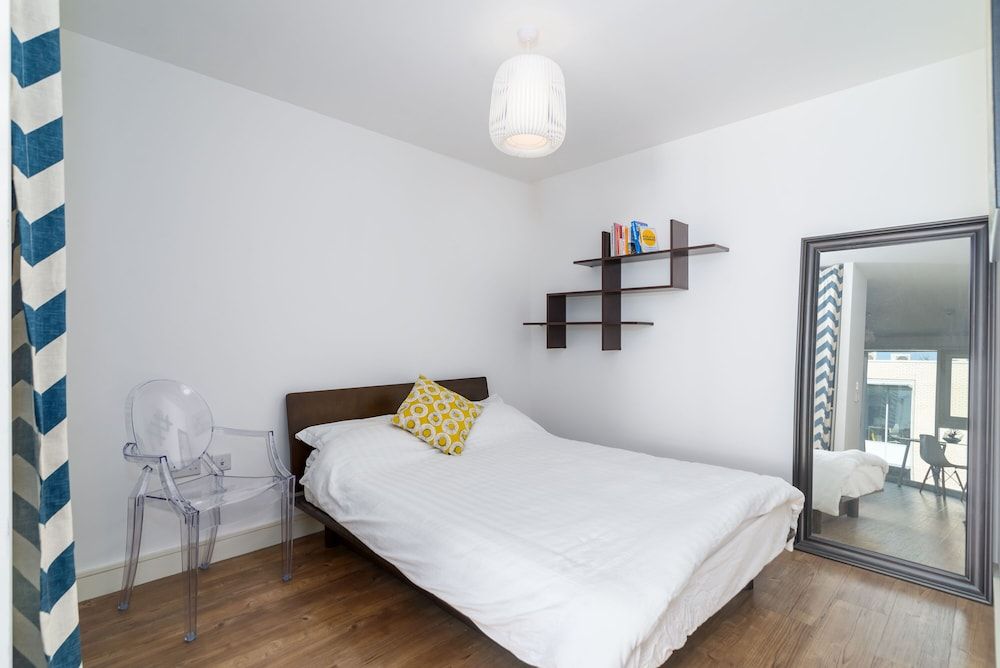 Apartment (1 Bedroom)